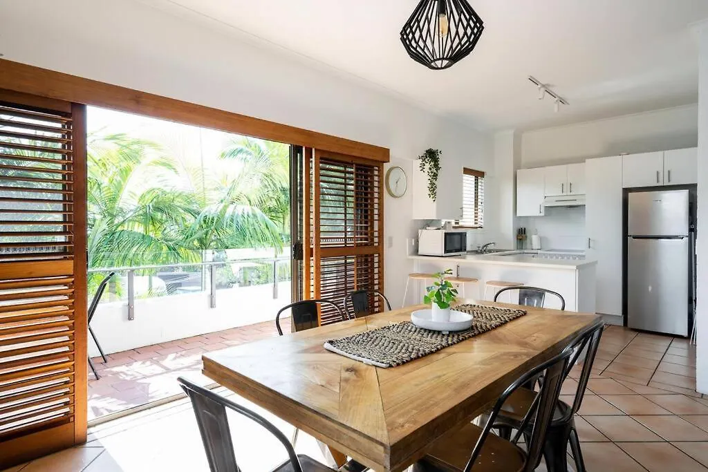 Haven On Noosa Hill - Sunset Views, Pools, Spa 0*, Нуза Хедс Австралия